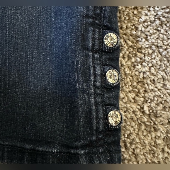 nydj capris size 6 Rhinestone hem detail stretchy - Picture 6 of 10